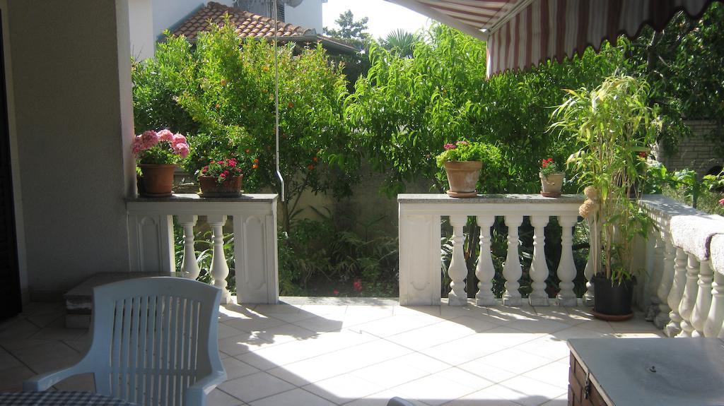 Apartments Grzunov Zadar Bagian luar foto